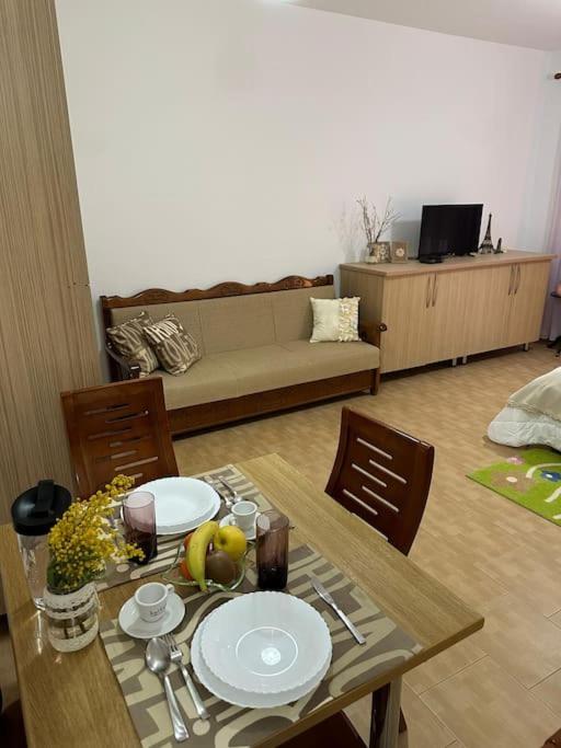 Studio Of Shpresa Vlorë Esterno foto