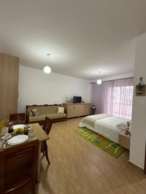Studio Of Shpresa Vlorë Esterno foto