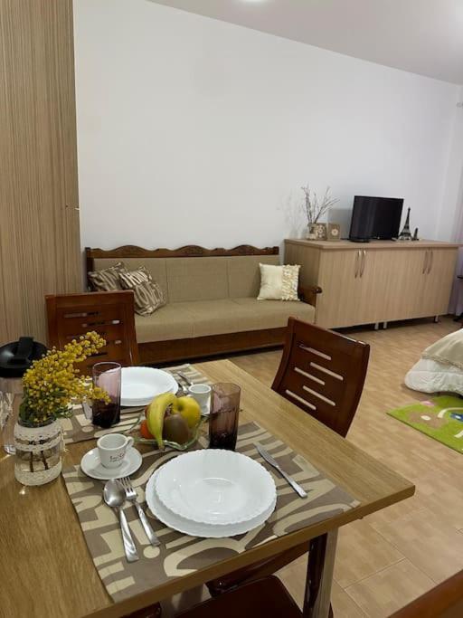 Studio Of Shpresa Vlorë Esterno foto