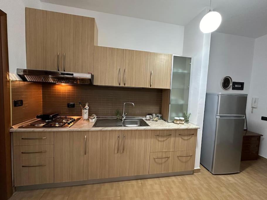 Studio Of Shpresa Vlorë Esterno foto