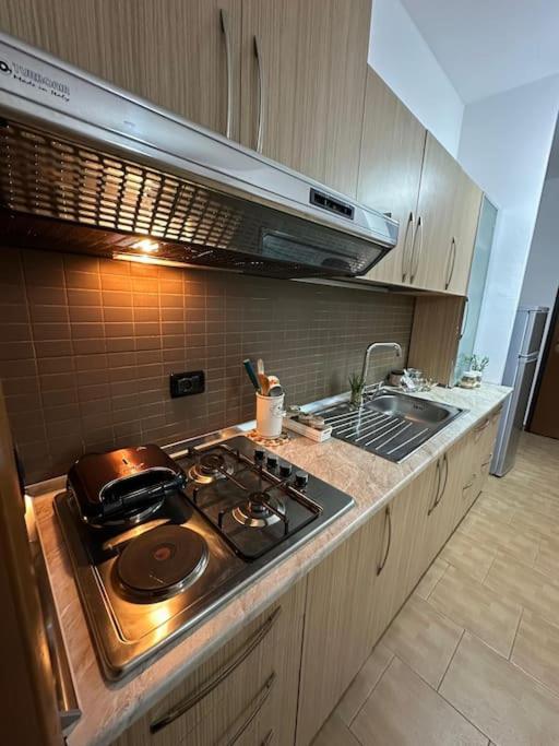 Studio Of Shpresa Vlorë Esterno foto