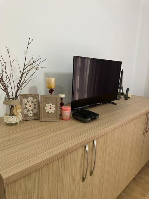 Studio Of Shpresa Vlorë Esterno foto